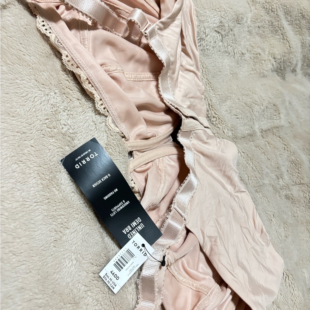 Torrid Women's Blush Pink Lace Trim Bra